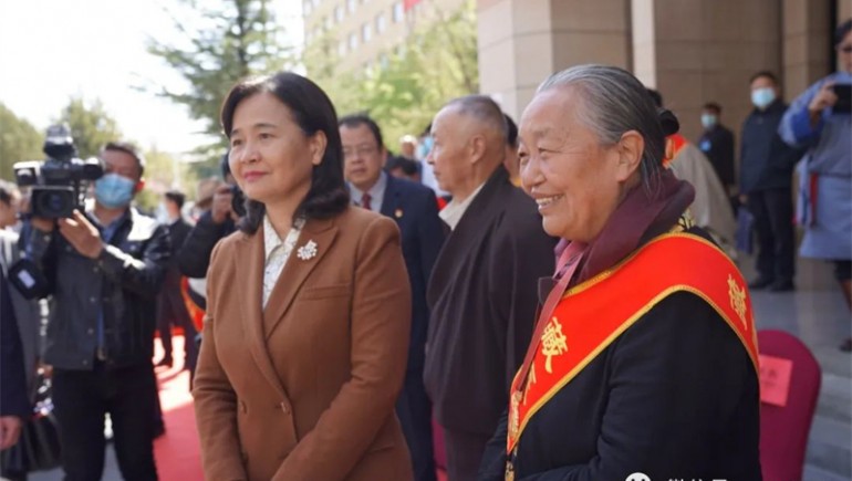 傳承精華，讓藏醫(yī)藥造福人民健康安全！